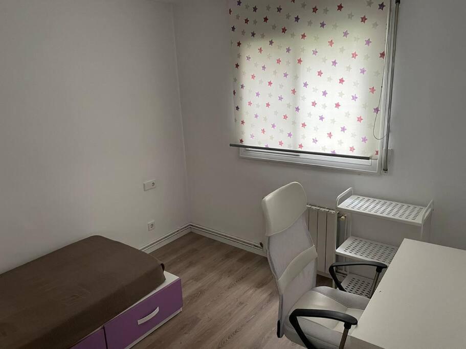House In Sant Cugat, 25 Mins To Barcelona Center Apartment Sant Cugat del Valles